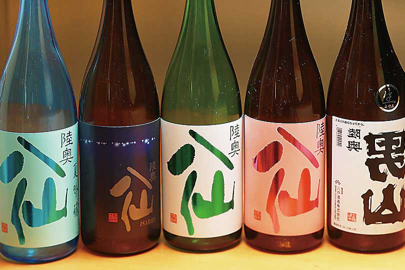 八戸の限定地酒(八仙等)一升サイズ1 本5,000円~