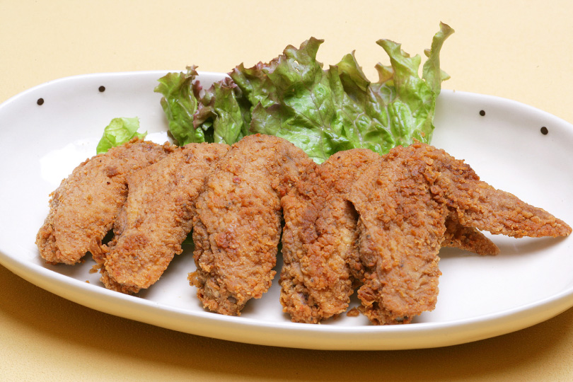 手羽先スパイシー揚げ1本 180円