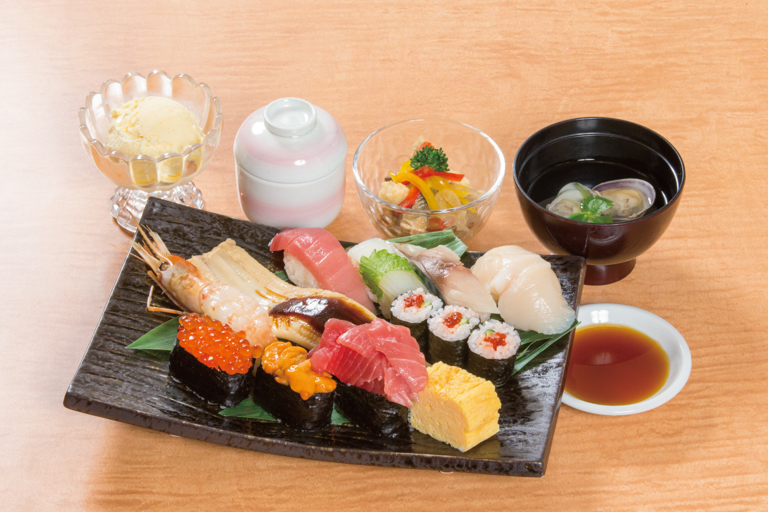 平日限定　八食市場寿司　極上すしランチ