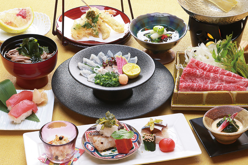 旬を味わう「至福の素材コース」4,000円より<br />
※写真は6,100円