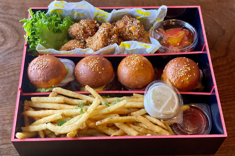 マカロニチーズバーガーセット