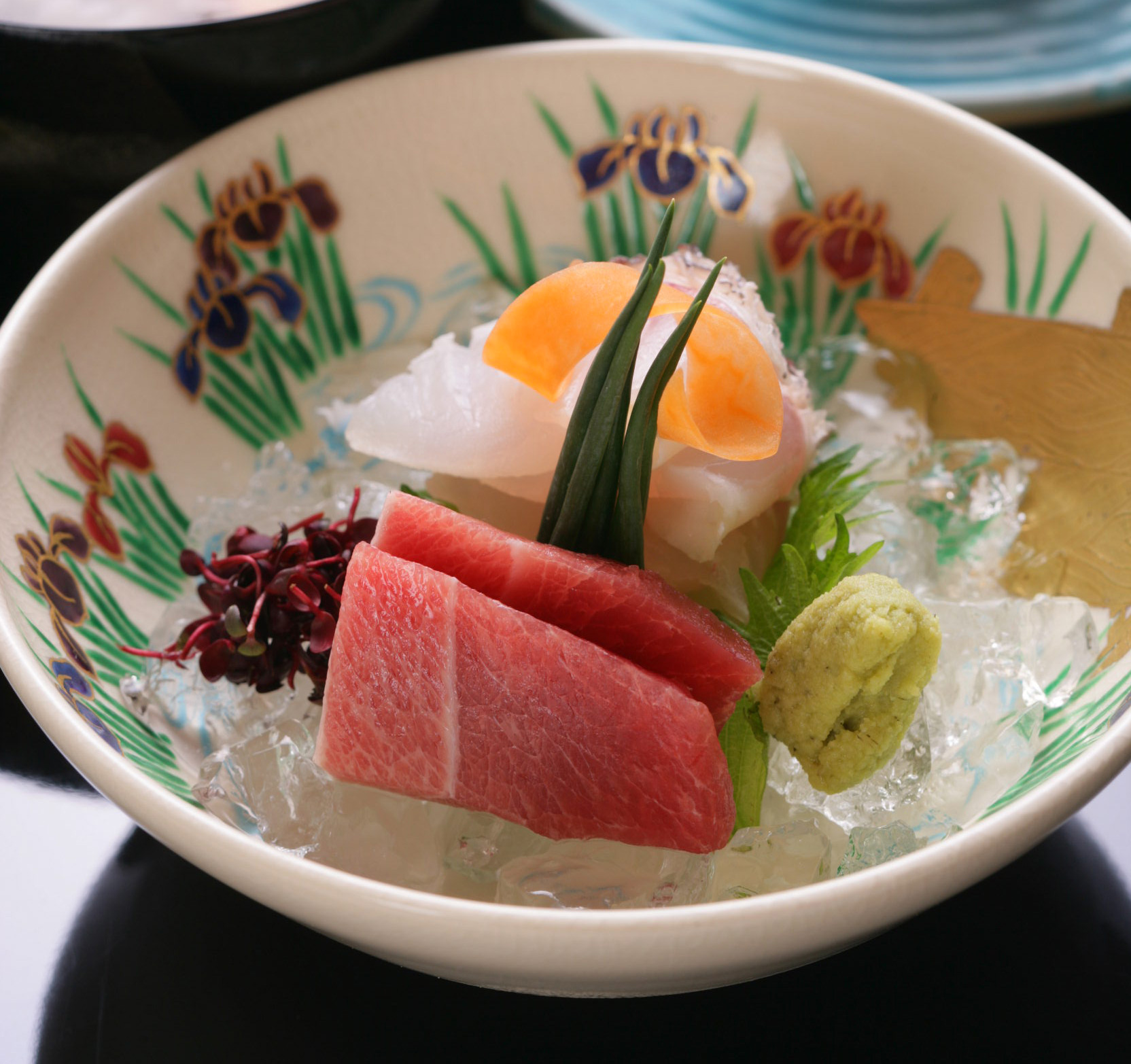 あやめ懐石(6月24日迄)5,500円<br />
(お部屋利用はサ込 6,050円)