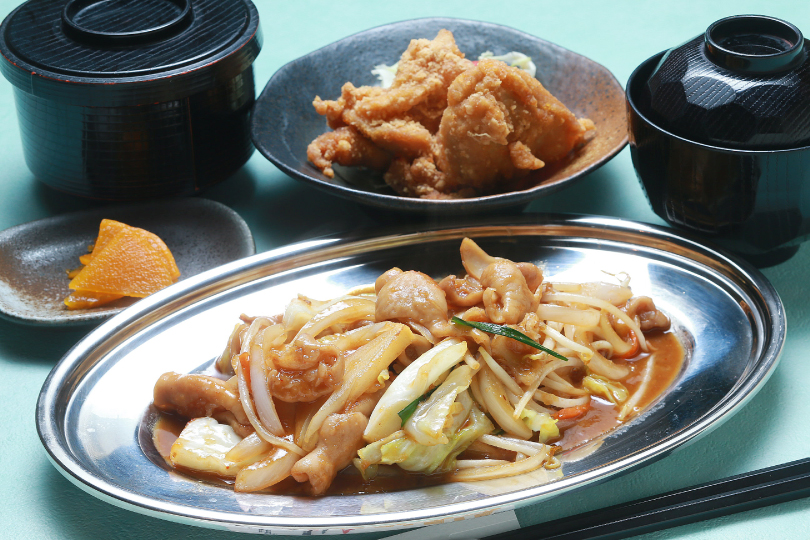 ミニ本マグロ丼と冷やしなめたけおろしそば(唐揚げ付)