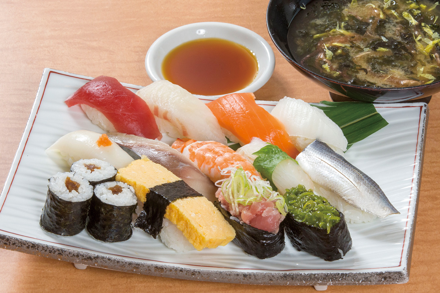 平日限定　八食市場寿司　福福ランチ
