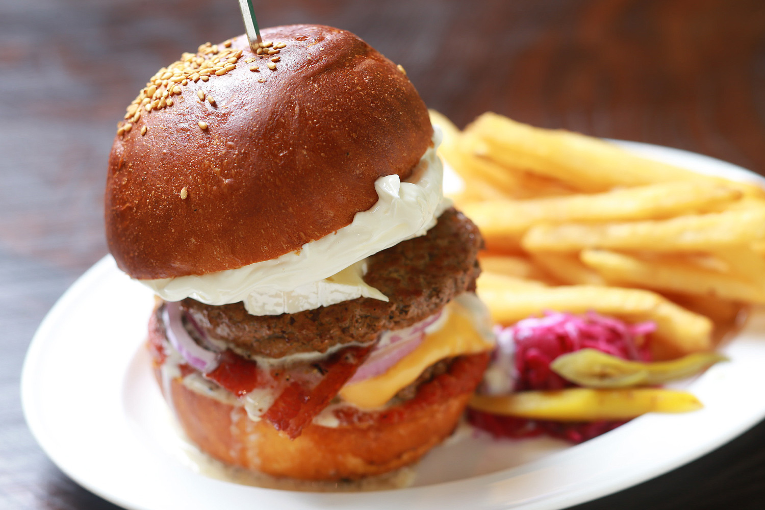 Ｗクワトロチーズバーガー（ポテト付）