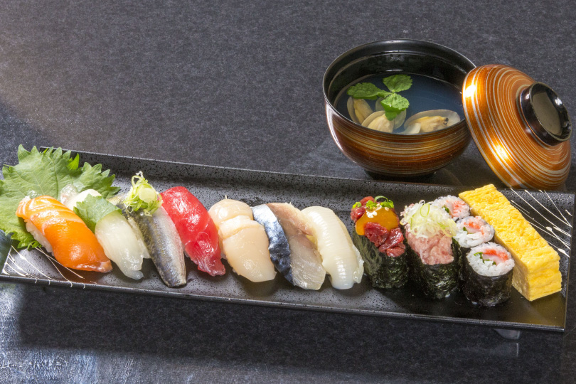 平日限定 八食市場寿司 福福ランチ