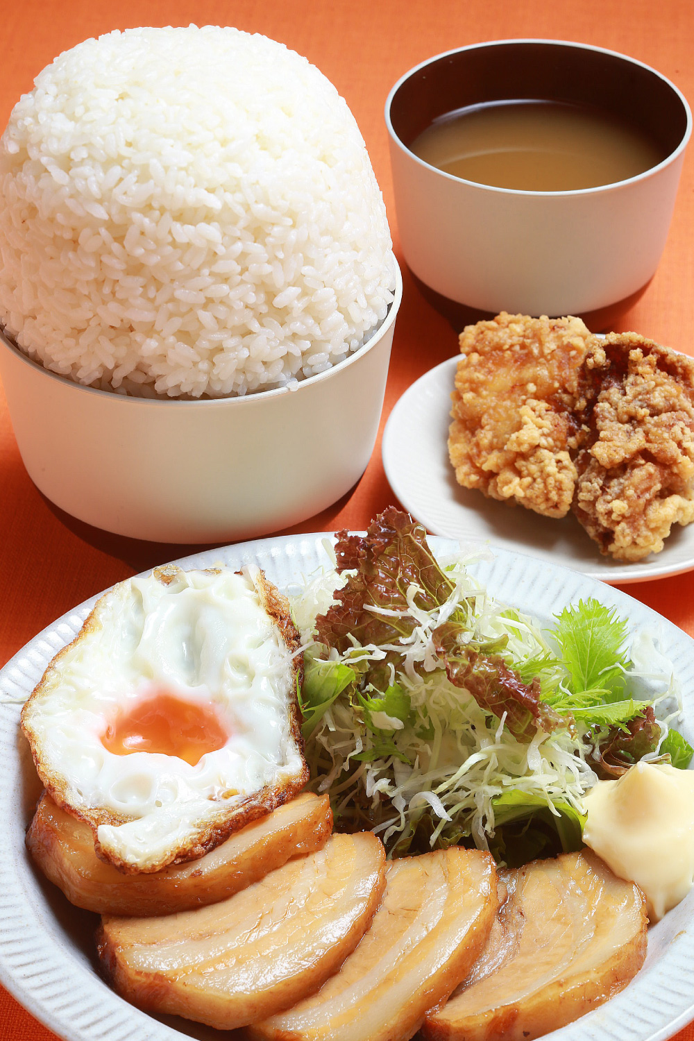 チャーシューエッグ定食　大盛