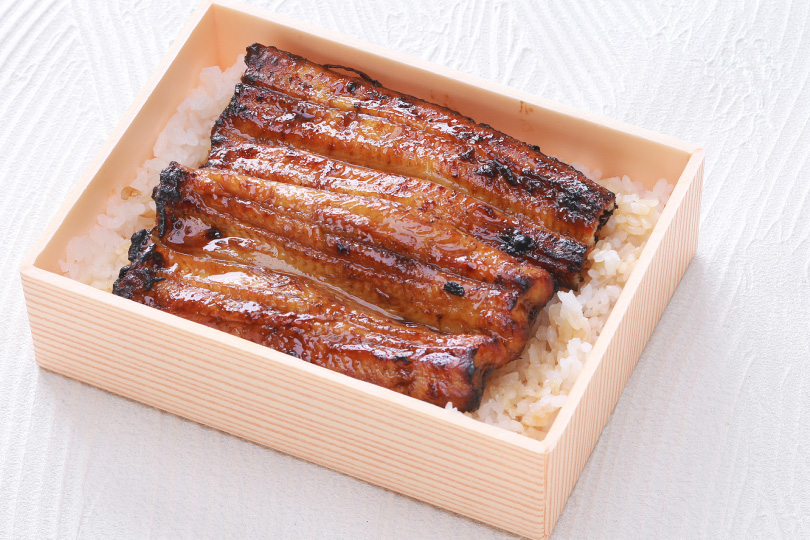 お持ち帰り国産活鰻うな重(竹)<br />
4,200円