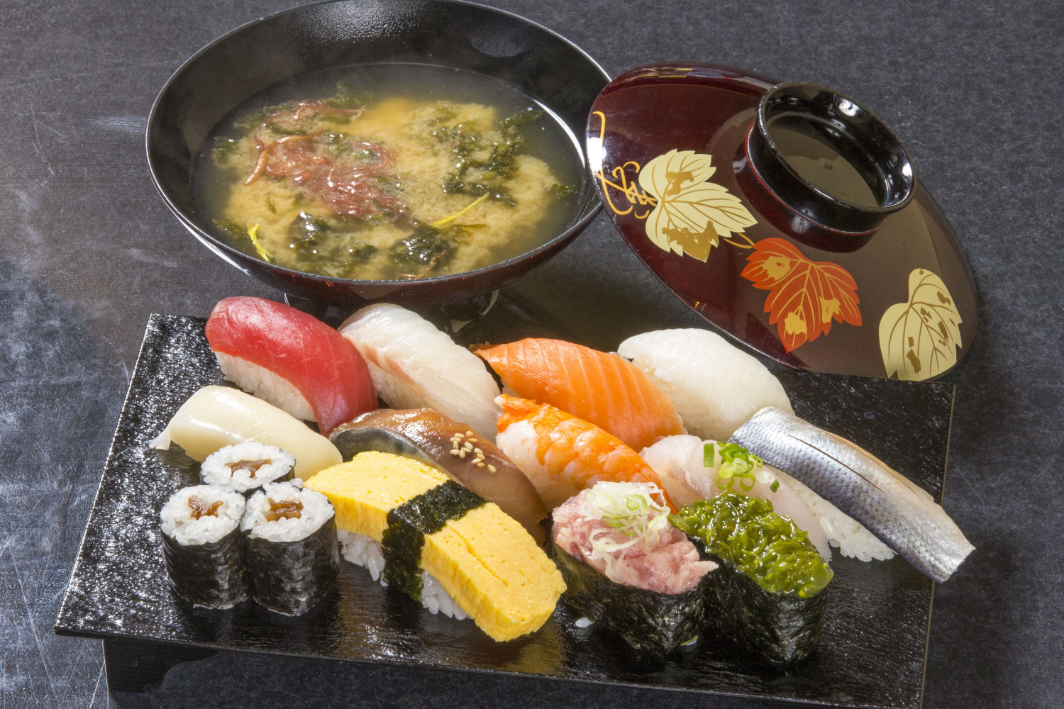 平日限定　八食市場寿司　福福ランチ