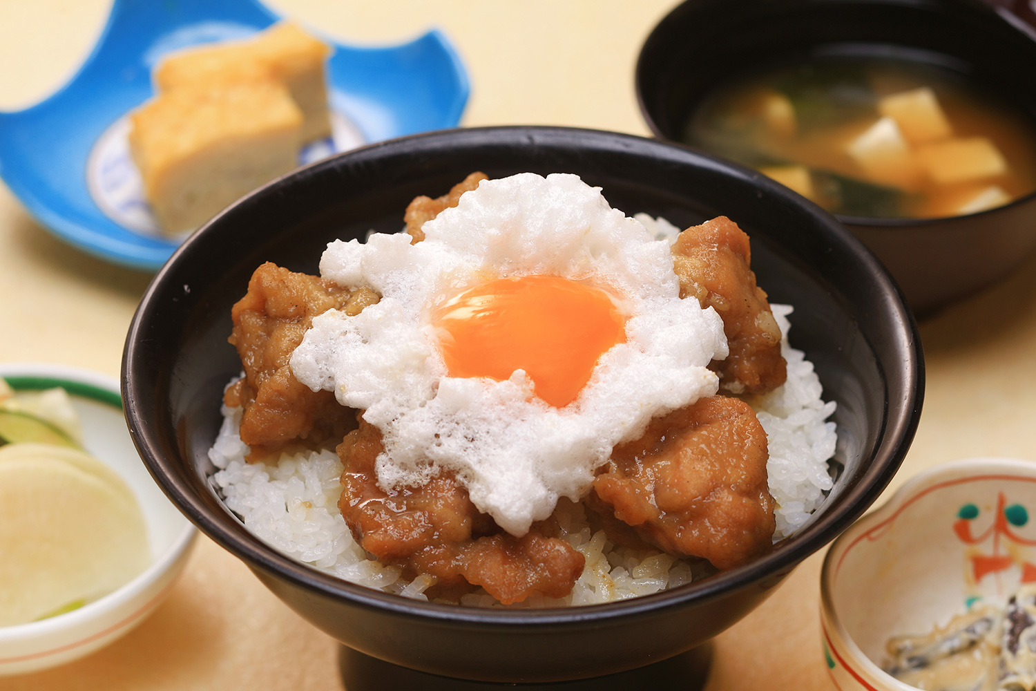 とり玉丼 五穀味鶏使用