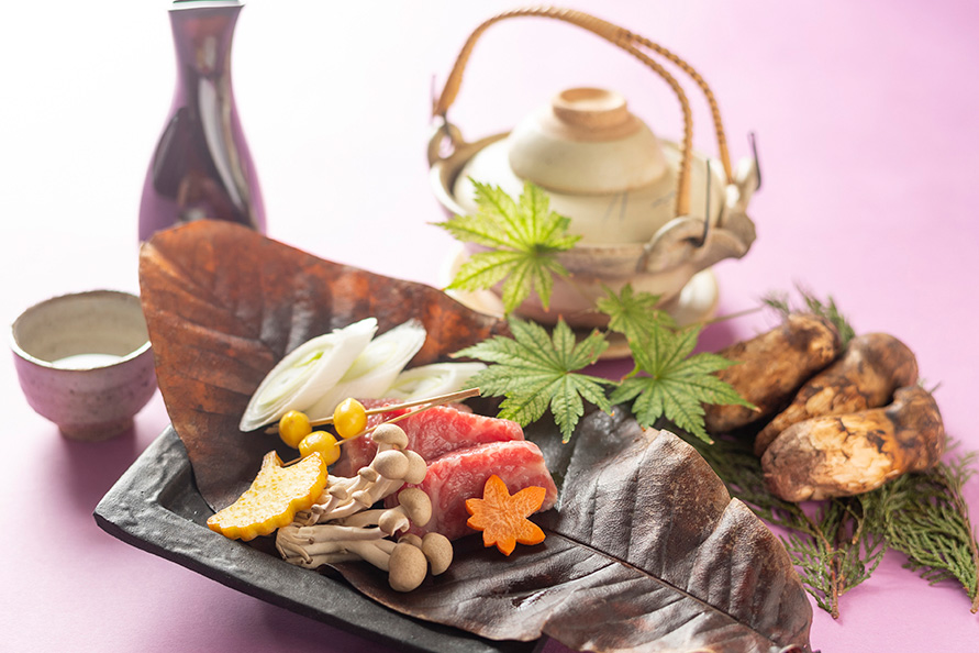 団体様向け「青森懐石」<br />
8,800円（税サ込）<br />
※8名様より