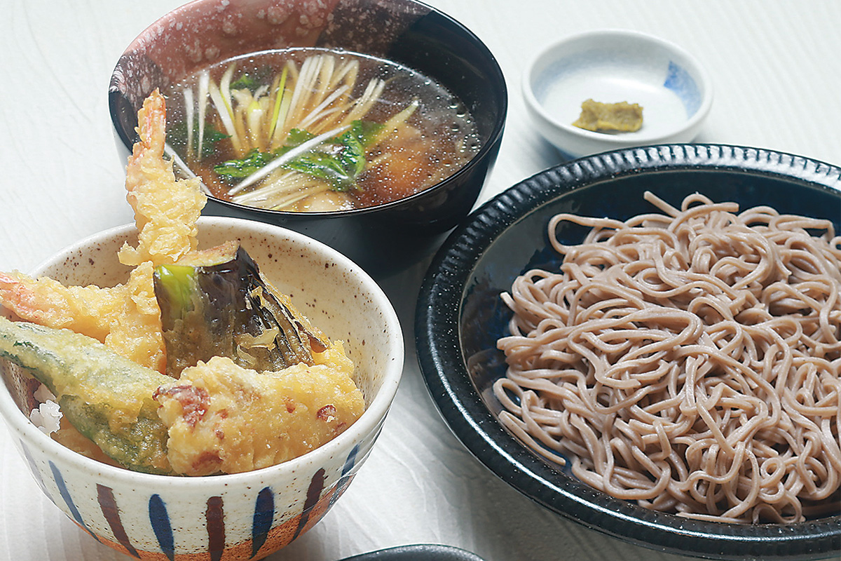 八戸毬姫牛のハンバーグ・サイコロ ステーキセット
