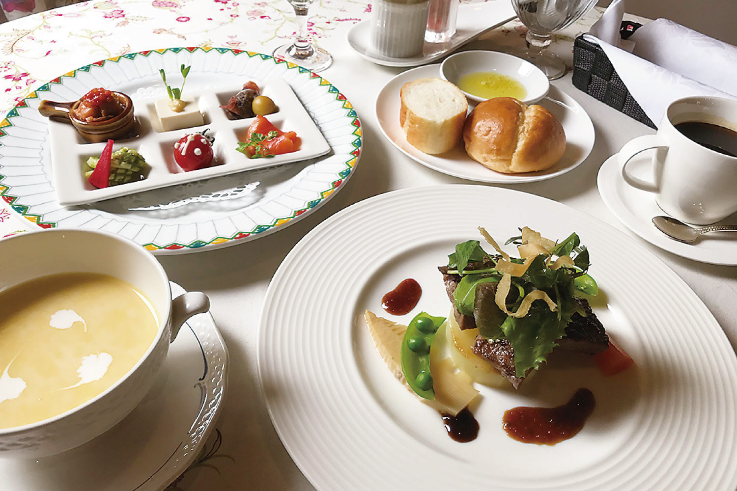 Cafe Yumeru ランチ70店 Webwell はちのへ中心蔵ウェル 八戸のランチ グルメ 飲食店 ヘアメイク マッサージ ショッピング情報満載