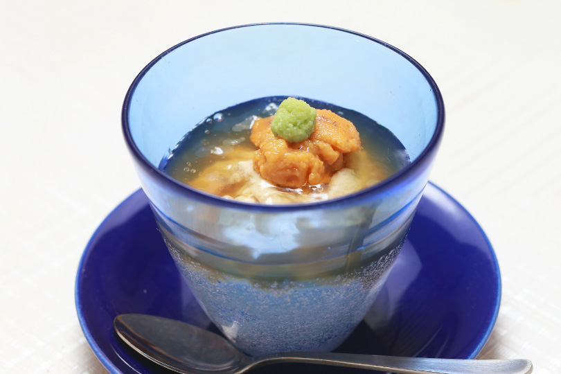 三陸生ウニと自家製汲み上げゆばの醤油あんかけ1,000円
