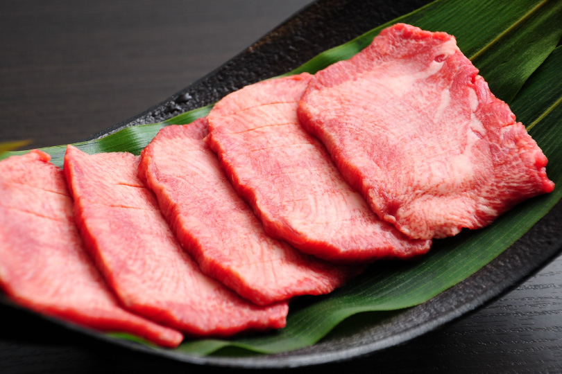 仙台直送厚切り熟成牛タン1人前2,500円